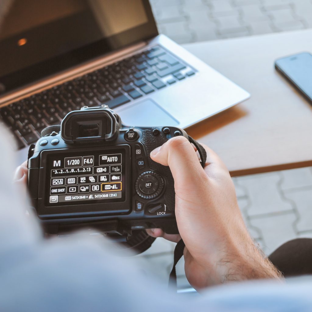 Suka fotografi? Bisa banget jadi fotografer!